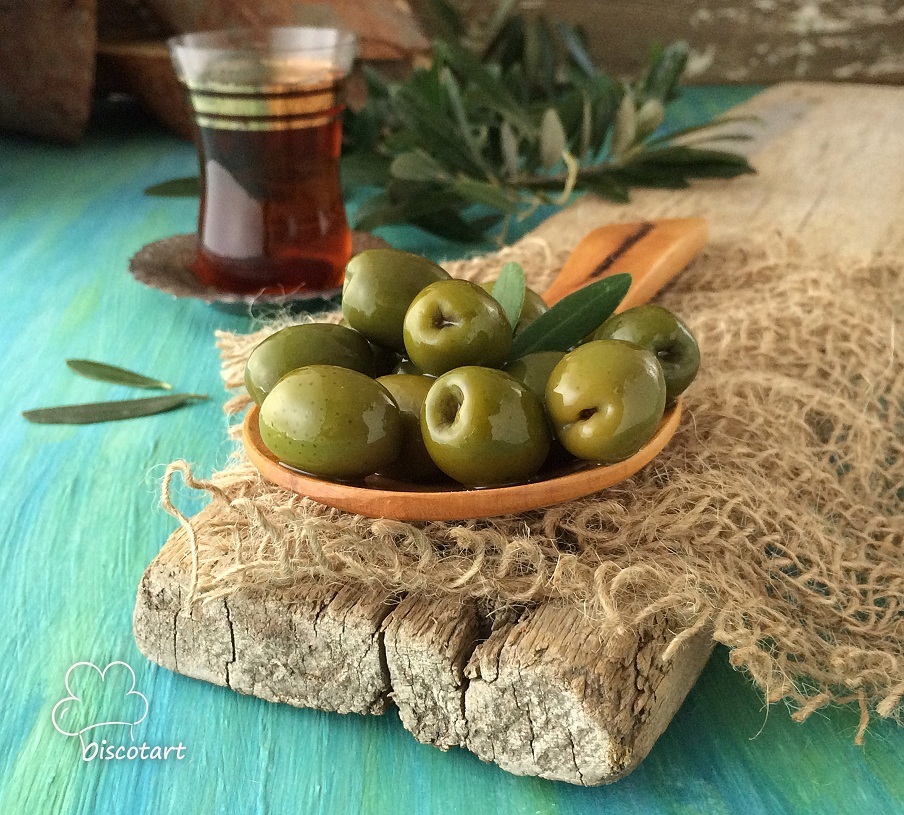 زيتون سوري مكلس ١٥ ريال الركن النبكي للمنتجات السورية والبوظة الشامية Facebook